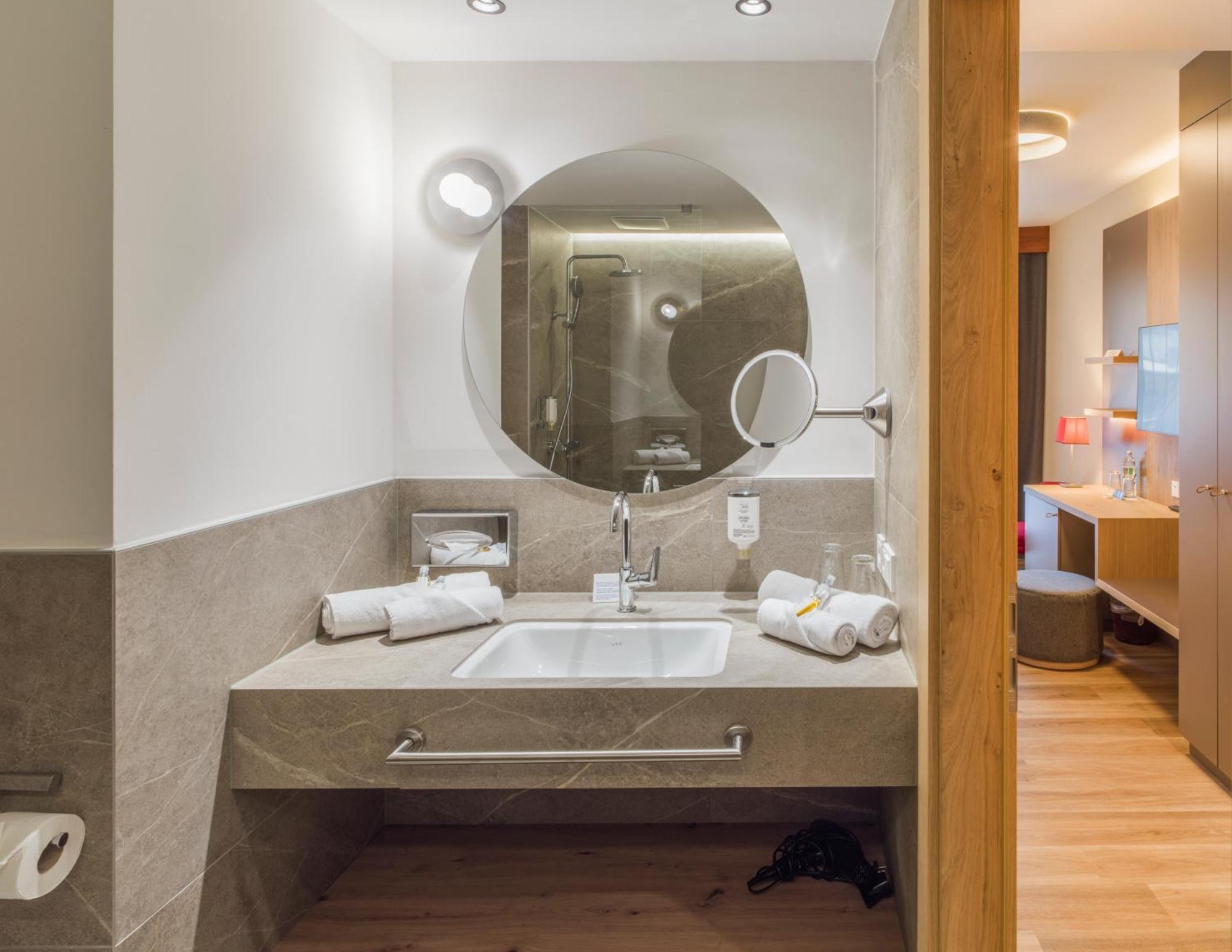 Falkensteiner Family Hotel Sonnenalpe Sonnenalpe Nassfeld Phòng bức ảnh