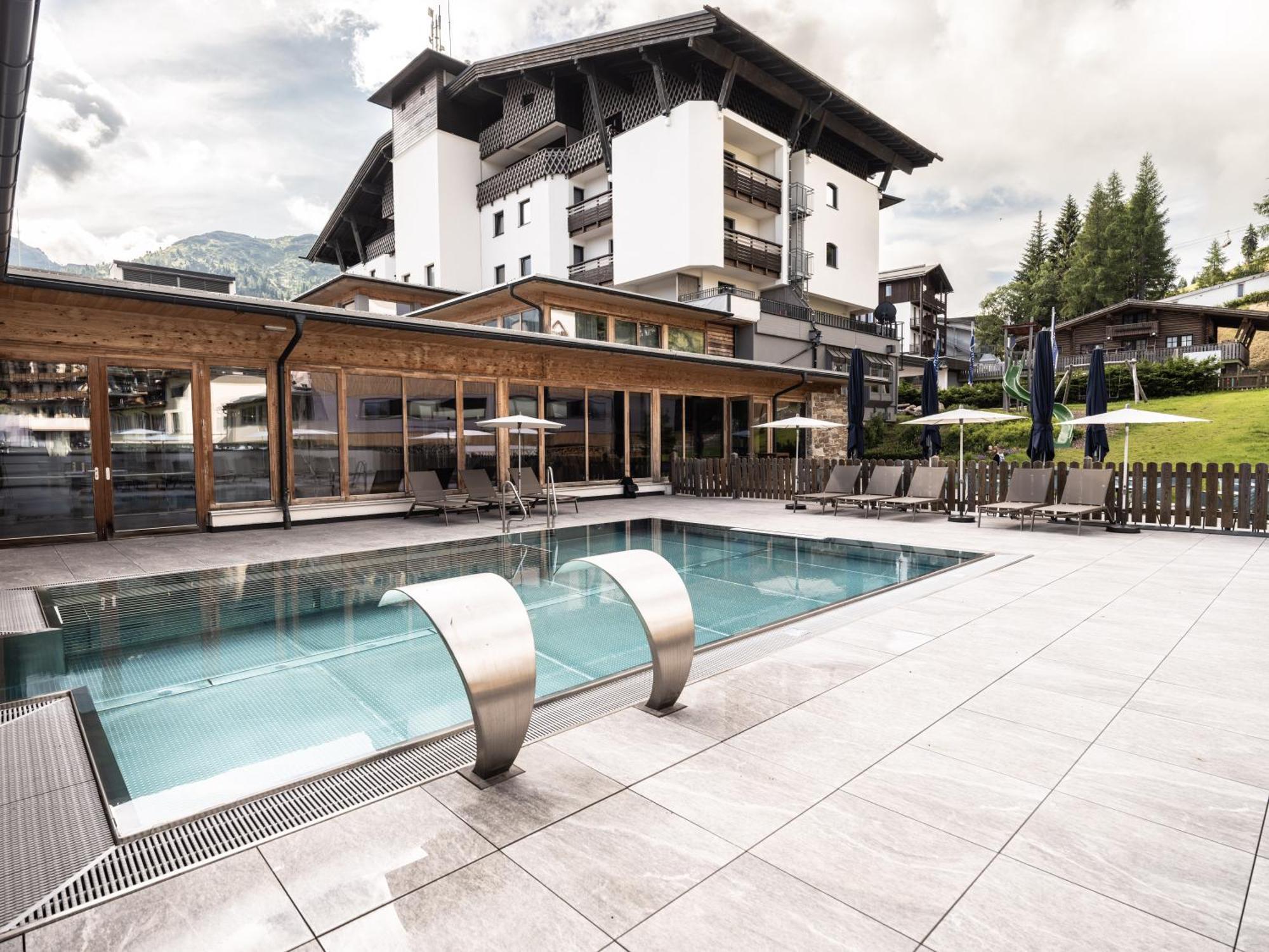 Falkensteiner Family Hotel Sonnenalpe Sonnenalpe Nassfeld Ngoại thất bức ảnh